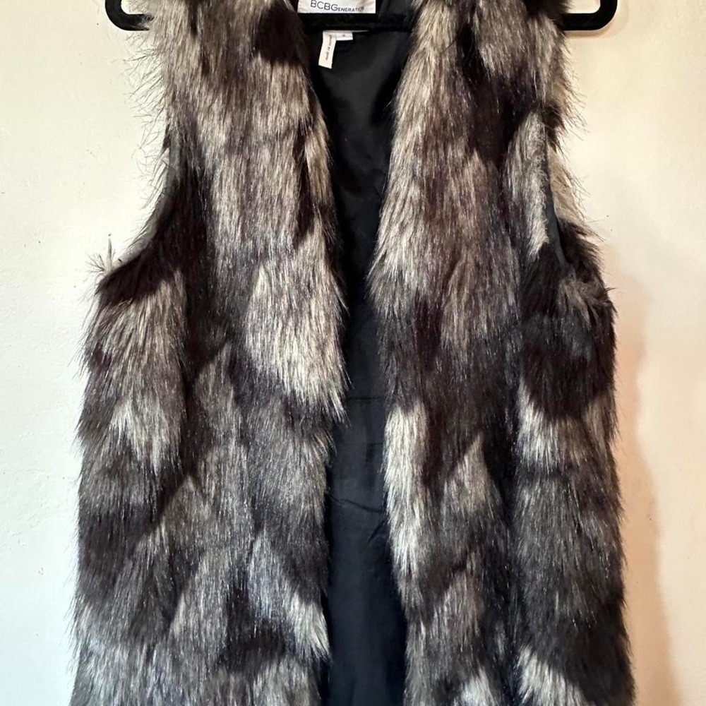 BCBGGeneration black & gray faux fur vest with silver & black checkered‎ pattern